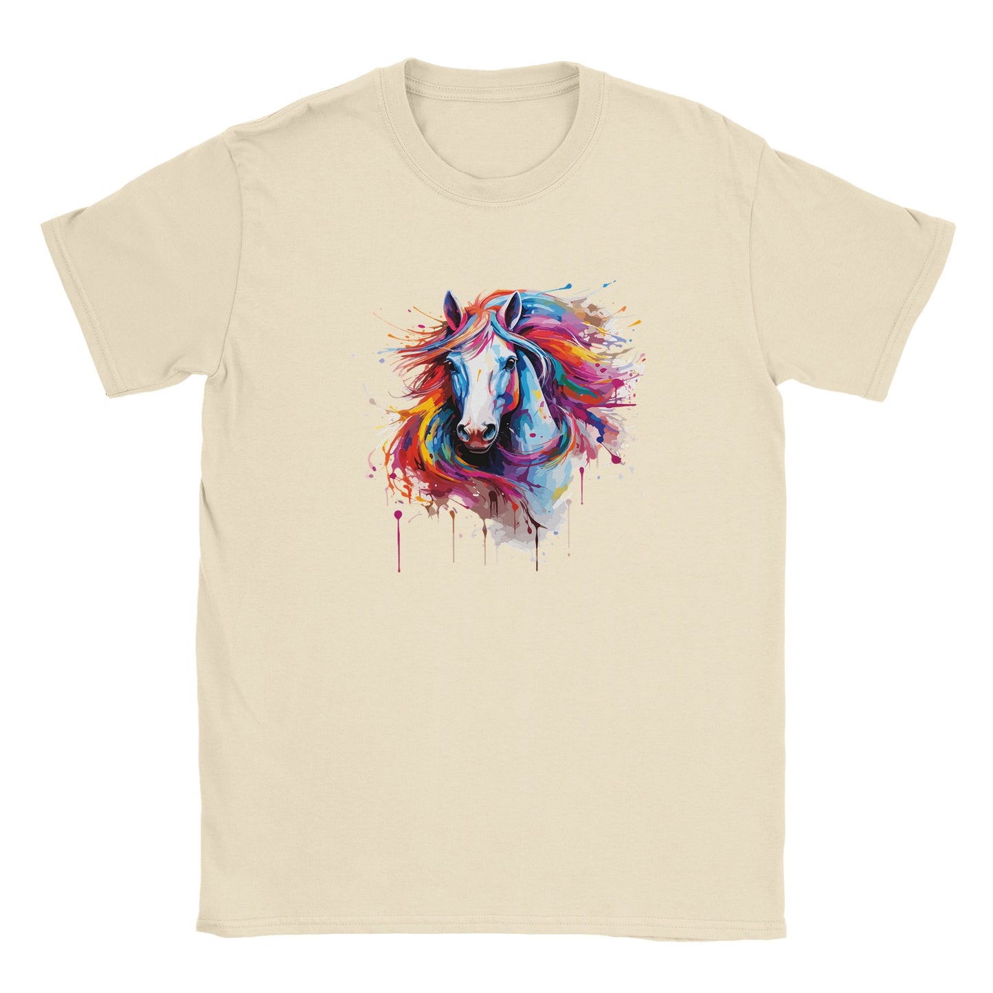 Die Vorderseite eines beigen Tshirts auf dem ein bunter Pferdekopf im Graffiti Design prangt, der Hintergrund ist weiß
