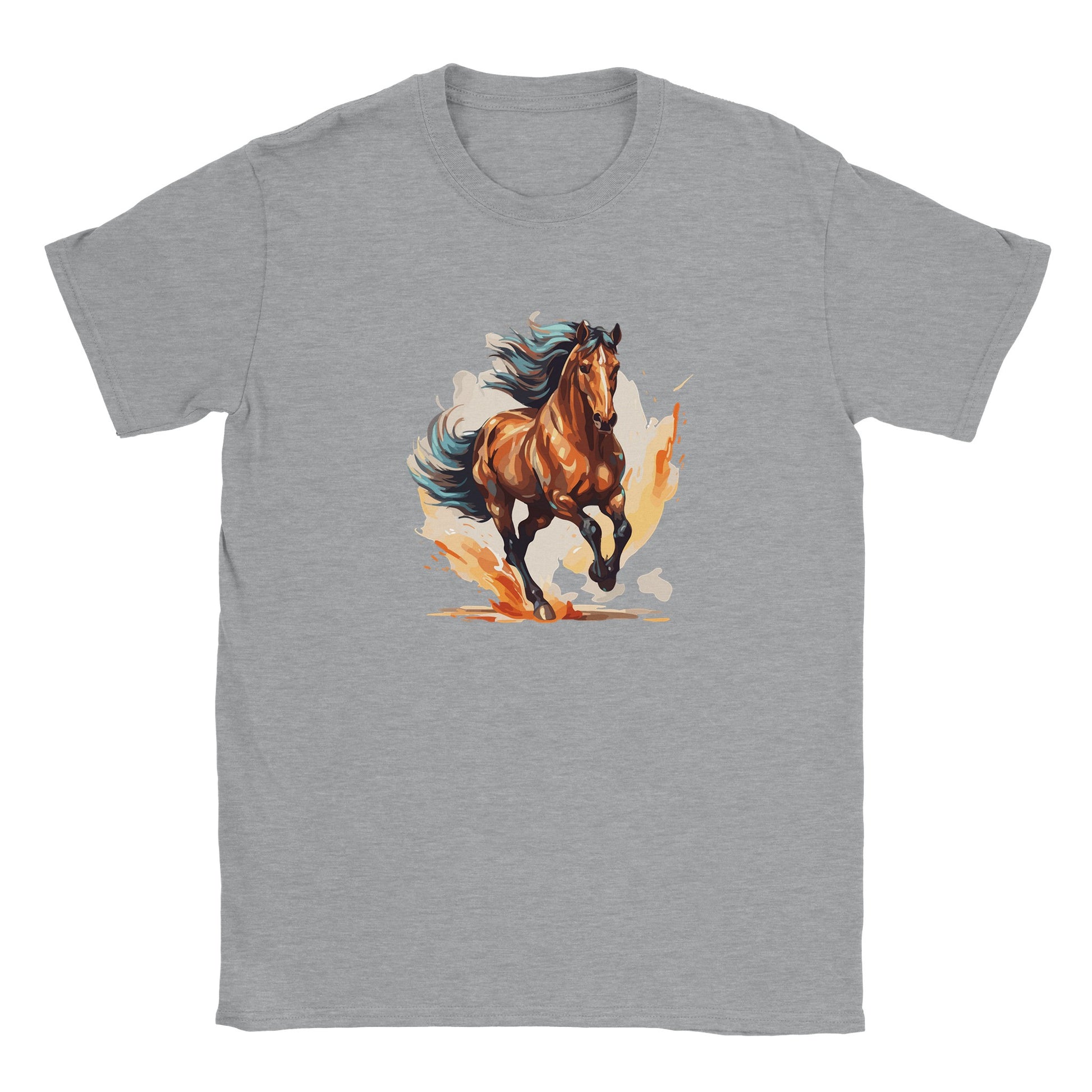 Die Vorderseite eines grauen Tshirts auf dem ein kraftvolles Westernpferd im Galopp zu sehen ist, der Hintergrund ist weiß