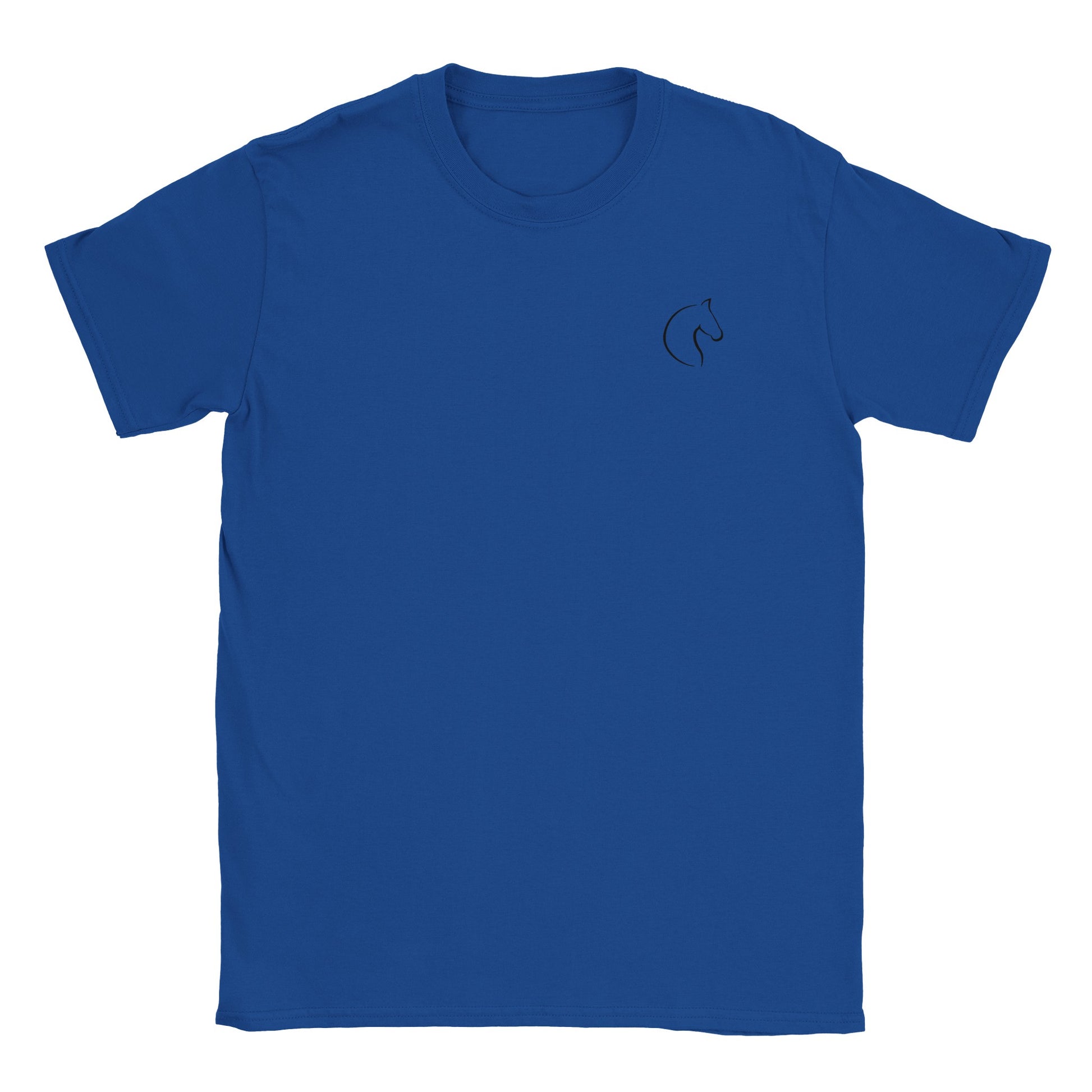 Die Vorderseite eines dunkelblauen Tshirts auf dem  auf brusthöhe eine kleiner Pferdekopf zu sehen ist, der Hintergrund ist weiß